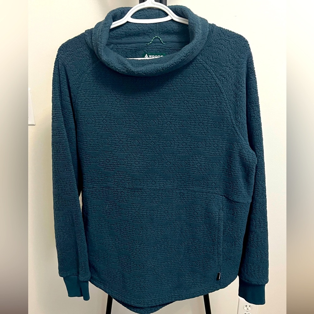 Woods women’s top